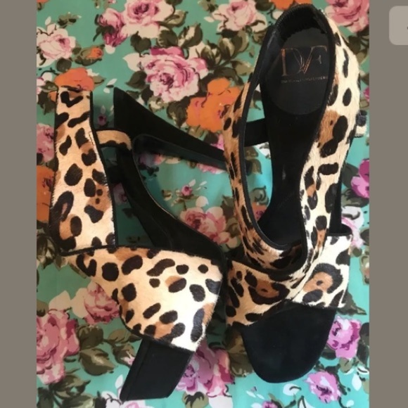 Diane Von Frustenberg DVF calf hair size 10 - Picture 5 of 7